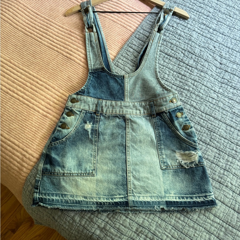 Free people denim overall dress 🩵💙